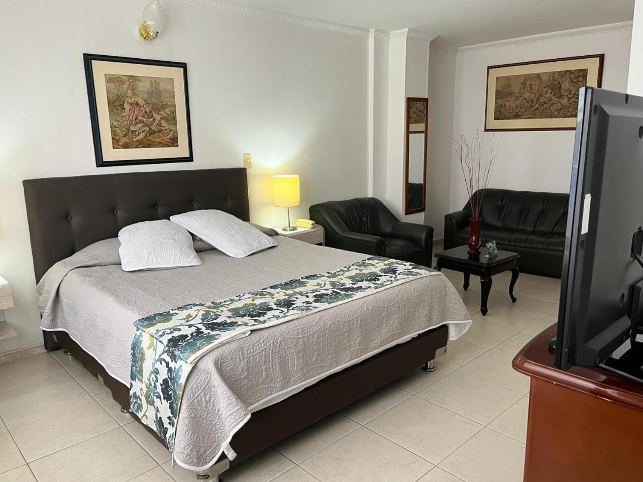 Hotel Costa Del Sol 富萨加苏加 外观 照片