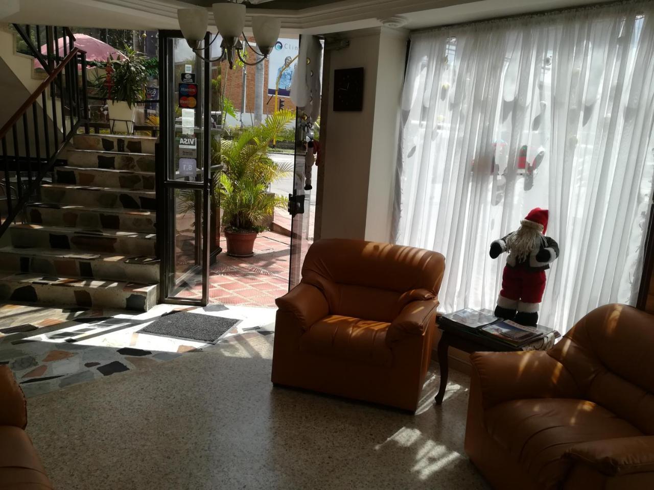 Hotel Costa Del Sol 富萨加苏加 外观 照片