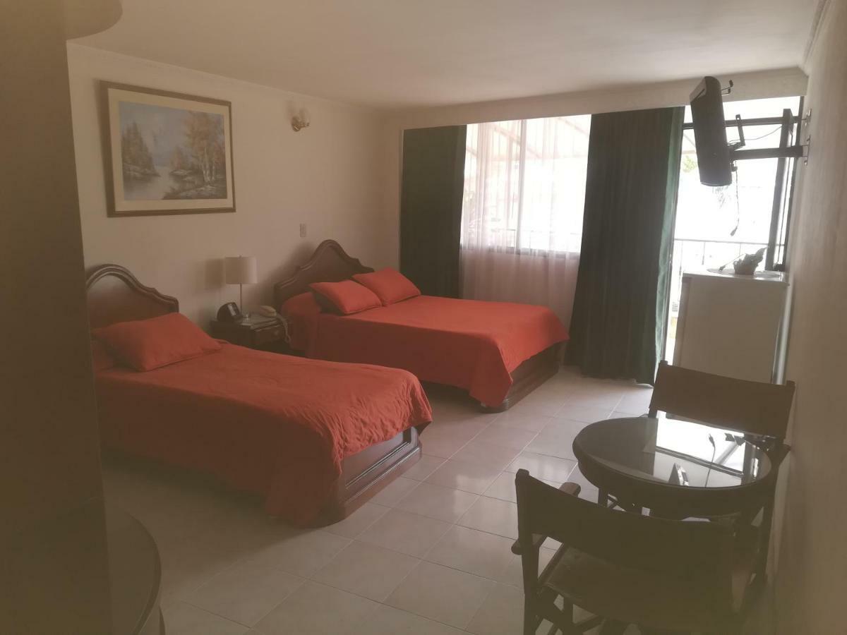 Hotel Costa Del Sol 富萨加苏加 外观 照片