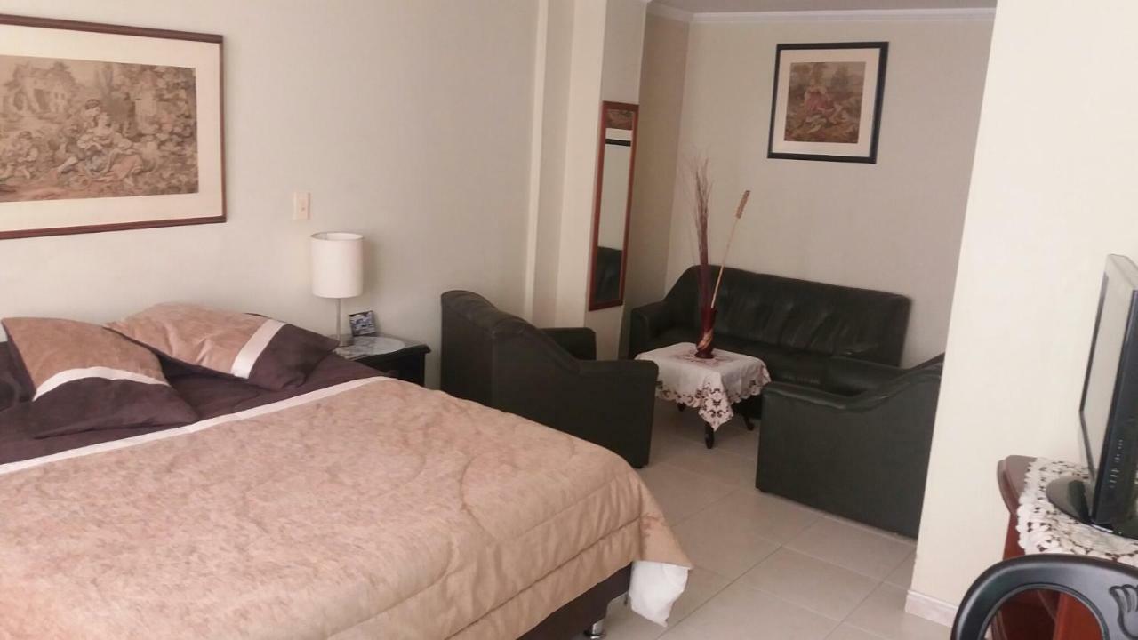Hotel Costa Del Sol 富萨加苏加 外观 照片